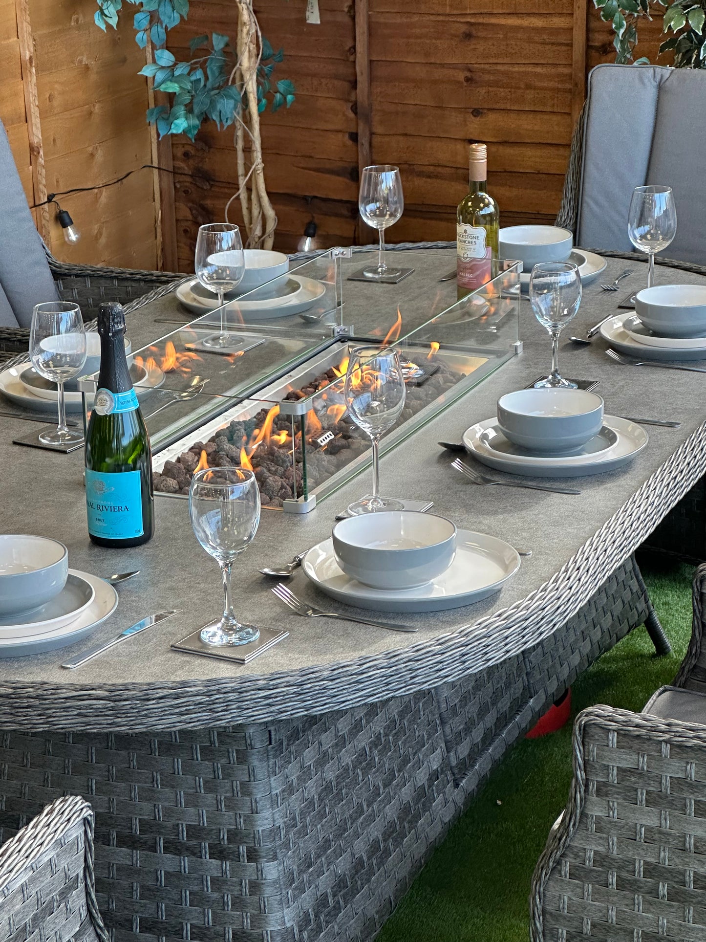 Serena Rattan Paris 8 Seater Oval Fire Pit Dining Set