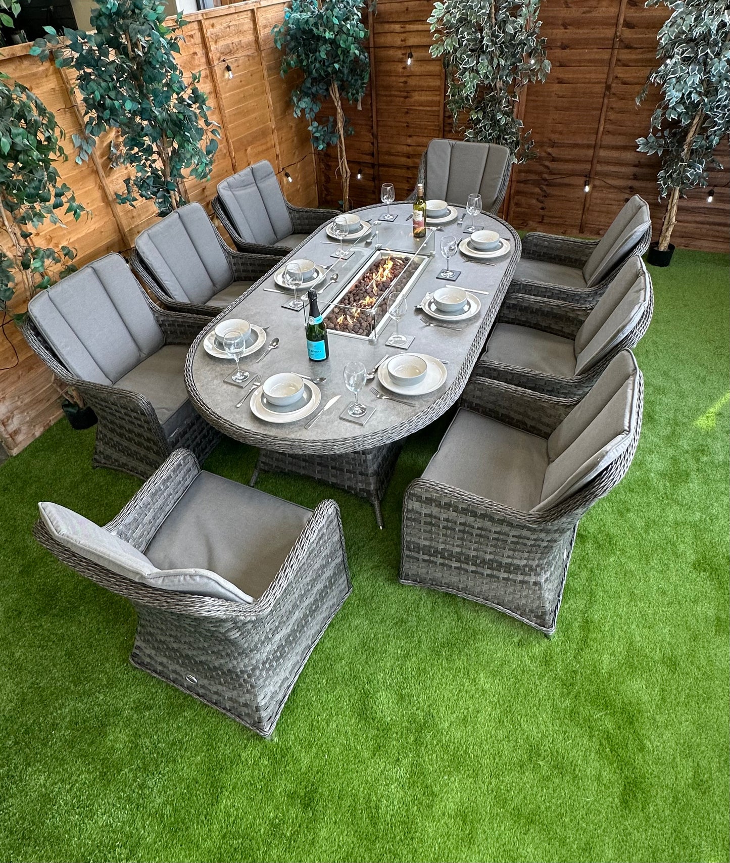 Rattan Serena Vienna 8 Seater Oval Fire Pit Dining Set