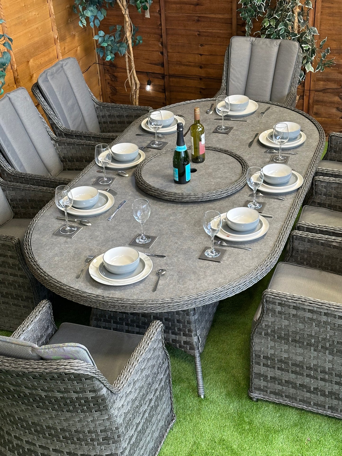 Rattan Serena Paris 8 Seater Oval Dining Set