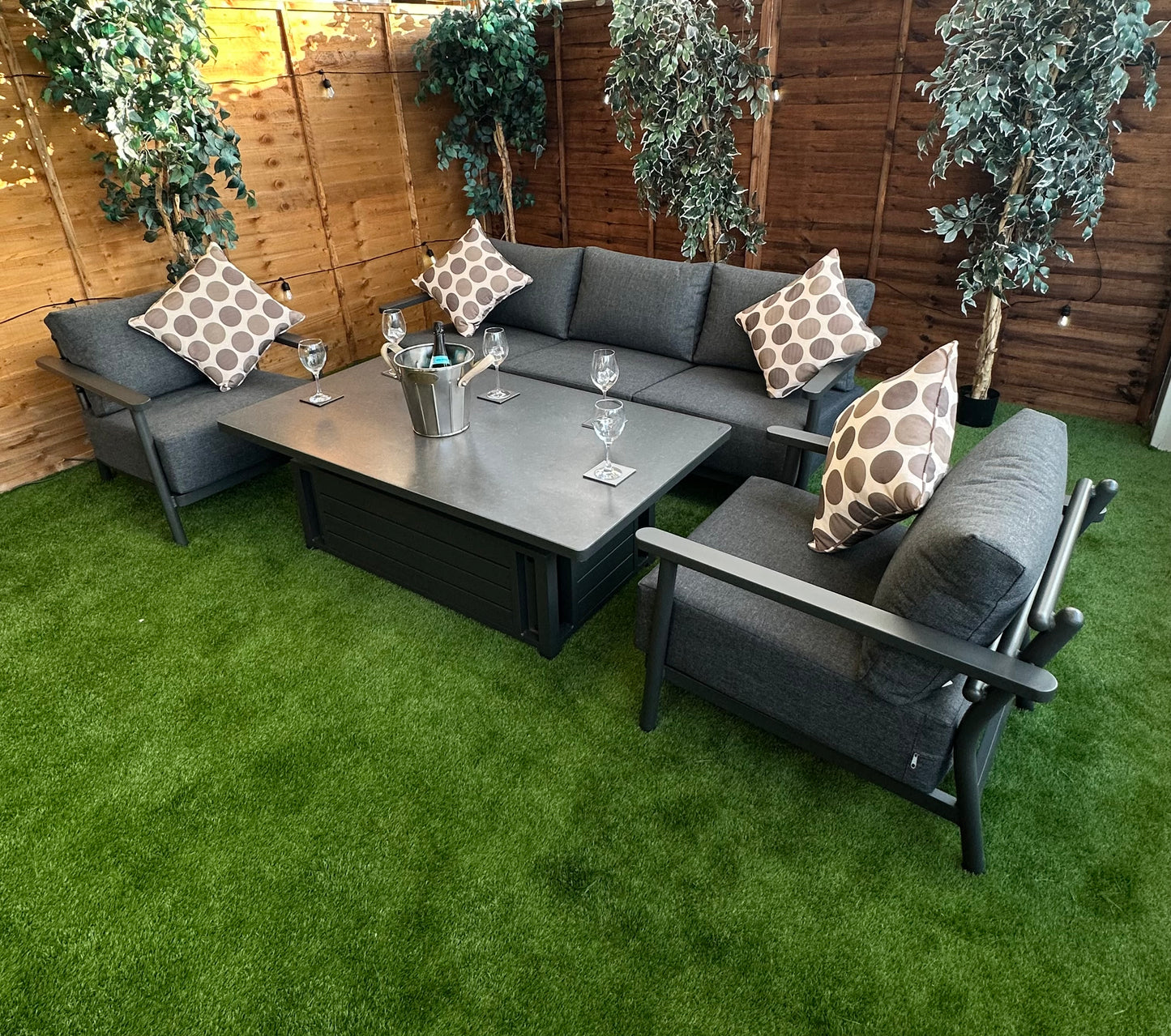 Deluxe Aluminium 5 Seat 4 Seat Piece  Sofa Set with Grey Rising Table