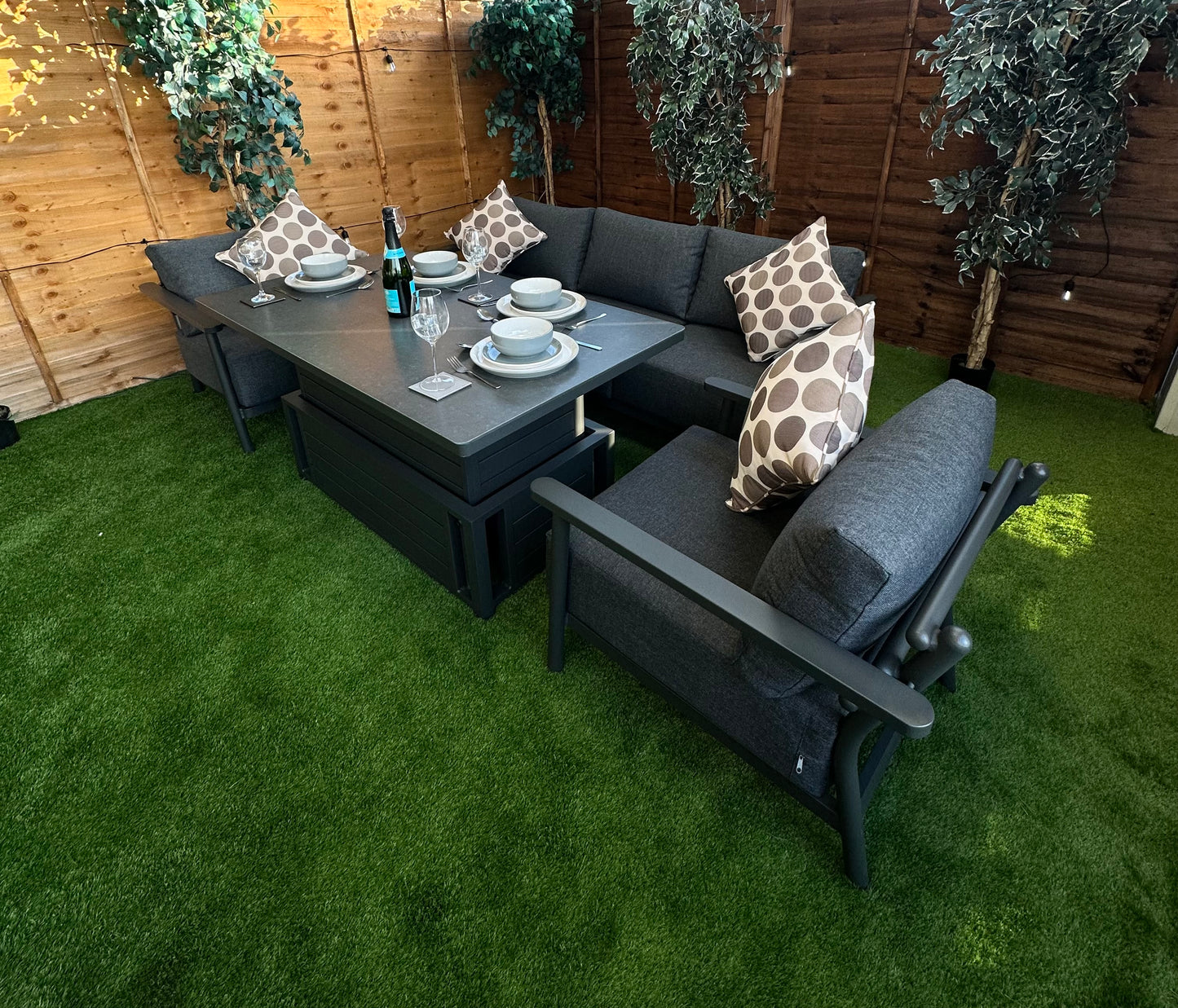 Deluxe Aluminium 5 Seat 4 Seat Piece  Sofa Set with Grey Rising Table