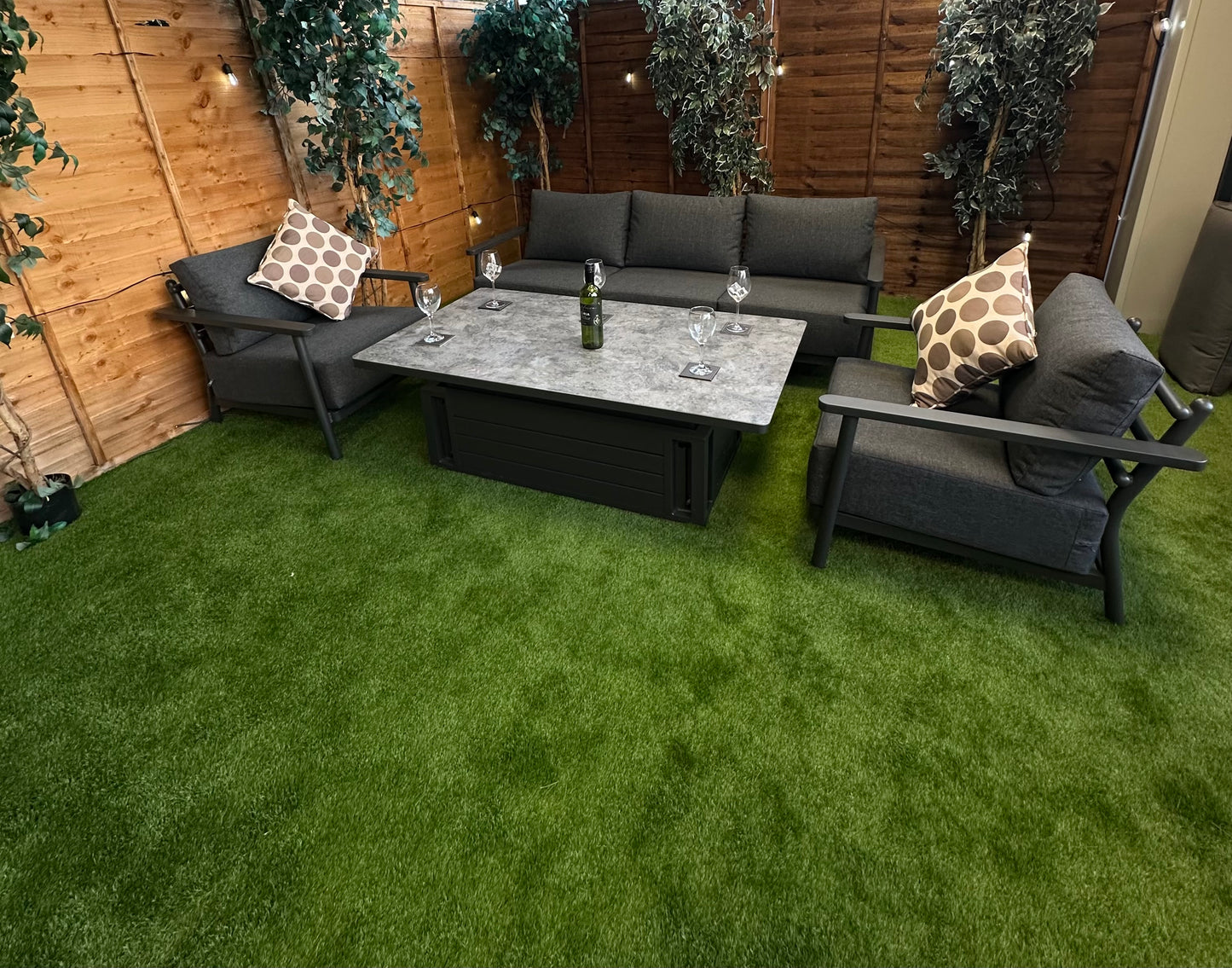 Deluxe Aluminium 5 Seat 4 Piece Sofa Patterned Rising Table