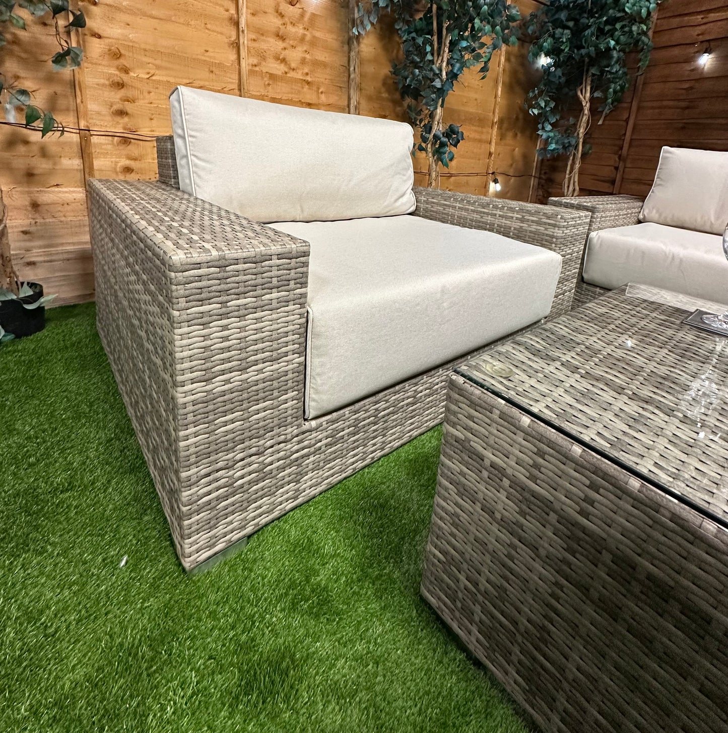Rattan Champagne Oslo 5 Seat Sofa Set