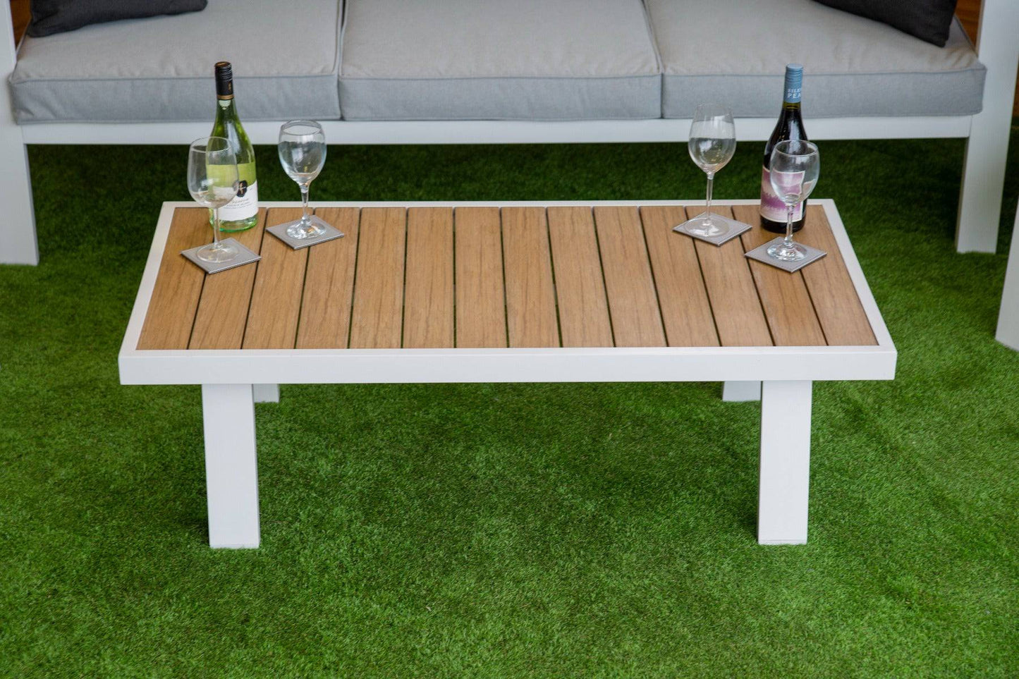 Aluminium Chloe 5 Seat 4 Piece Set With Coffee Table