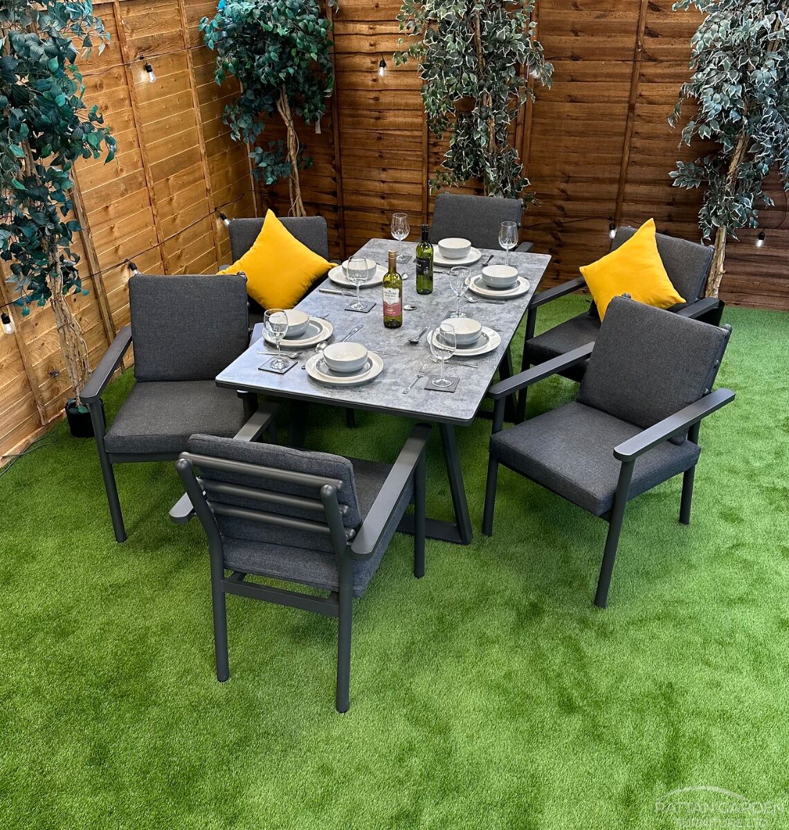 Brabazon Aluminium 6 Seat Dining Set with Patterned Table Top