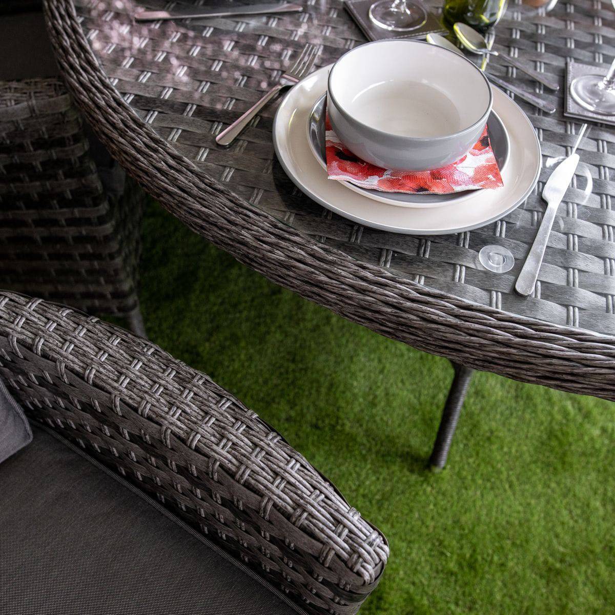 Serena Rattan Atlanta Round 6 Seater Dining Table Set