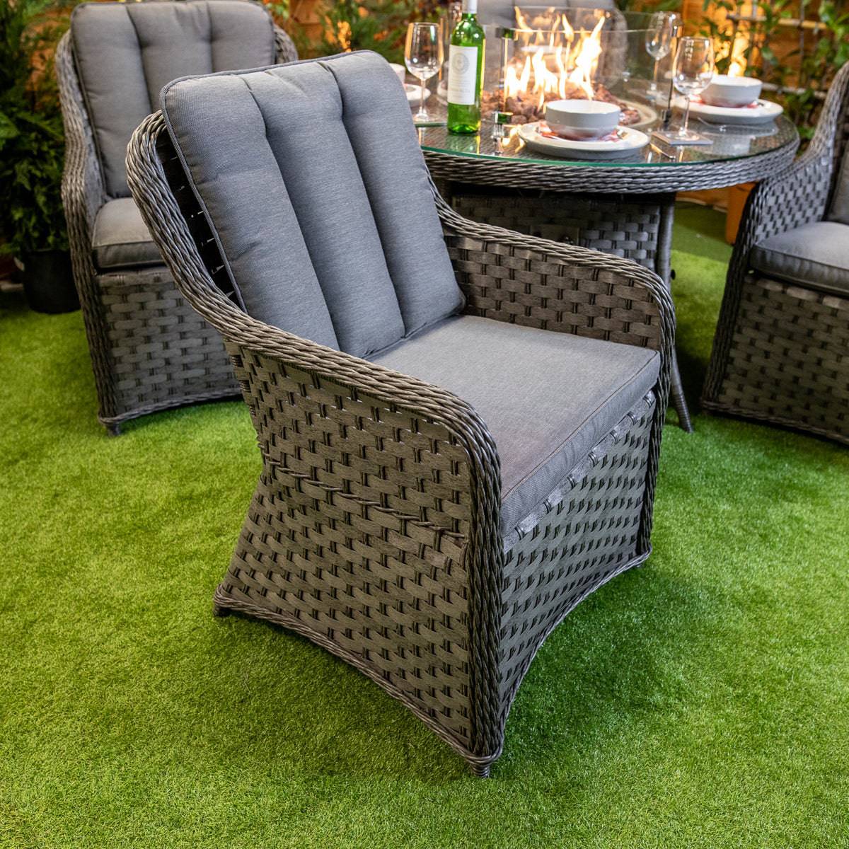 Serena Vienna Round 4 Seater Fire Pit Dining Table Set