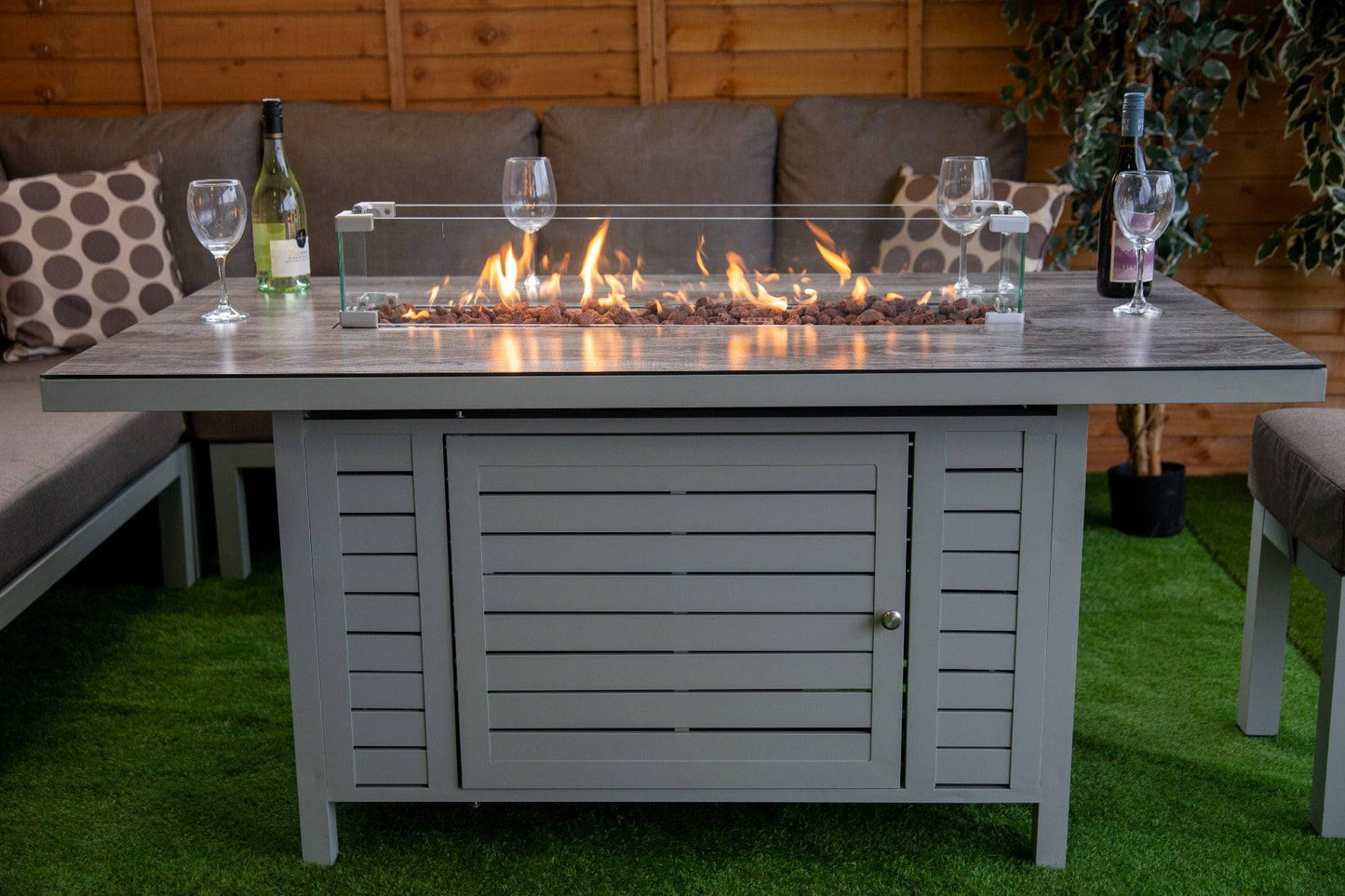Soho aluminium corner fire pit dining set