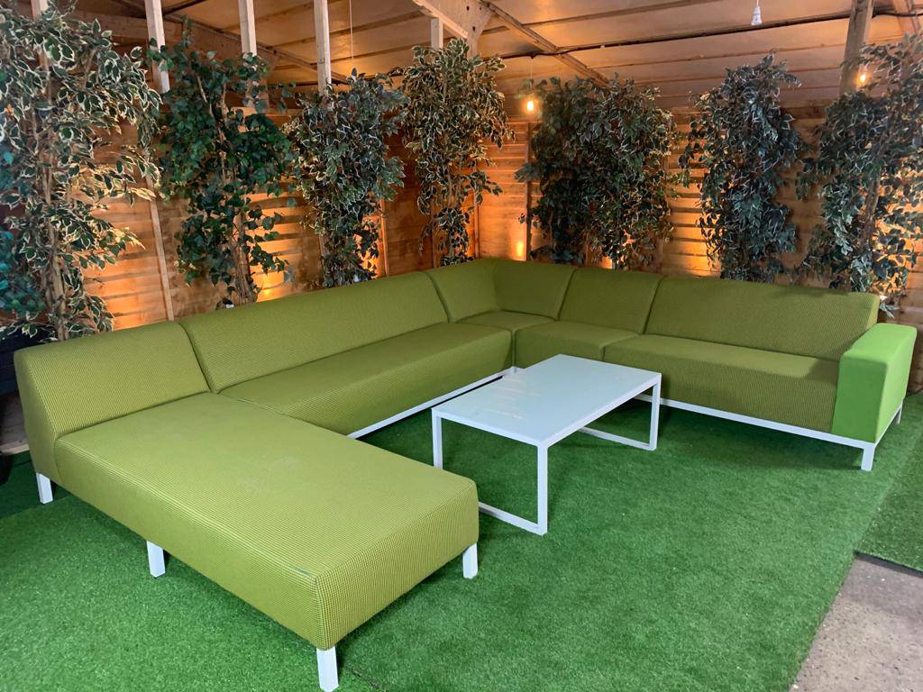 Sunbrella Extra Long Rattan Corner Group With Separate Lounger
