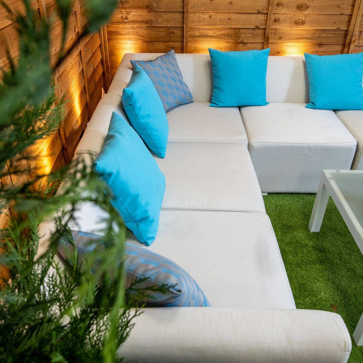 Sunbrella Venice Corner Sofa Set with Table - White
