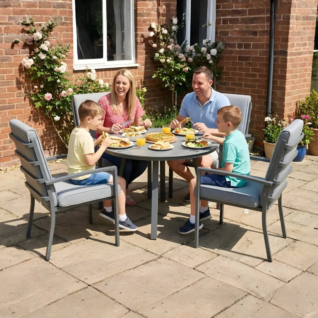 The Shift to All-Day Outdoor Living: Garden Furniture Designed for Morning to Night
